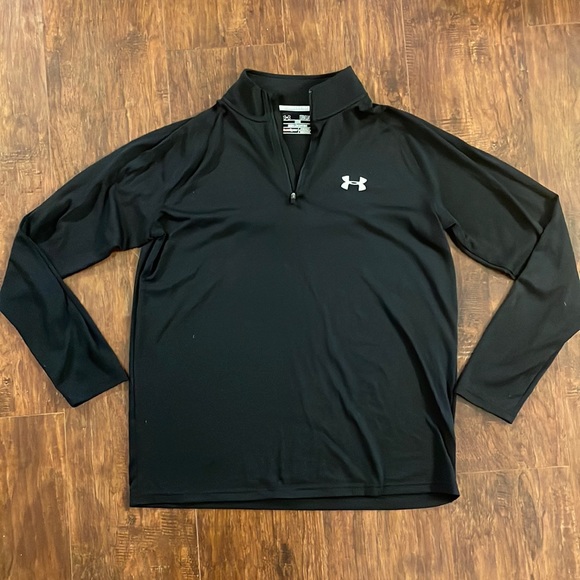 Under Armour Shirts Under Armour Quarter Zip Medium Black